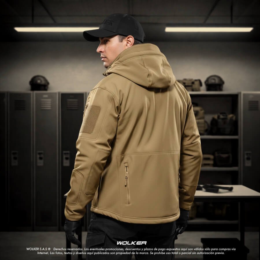 Chaquetas tacticas militares wolker con capucha en color arena, negro, verde, azul, Chaquetas para policia (1) Chaquetas tacticas militares wolker con capucha en color arena, negro, verde, azul, Chaquetas para policia (1)